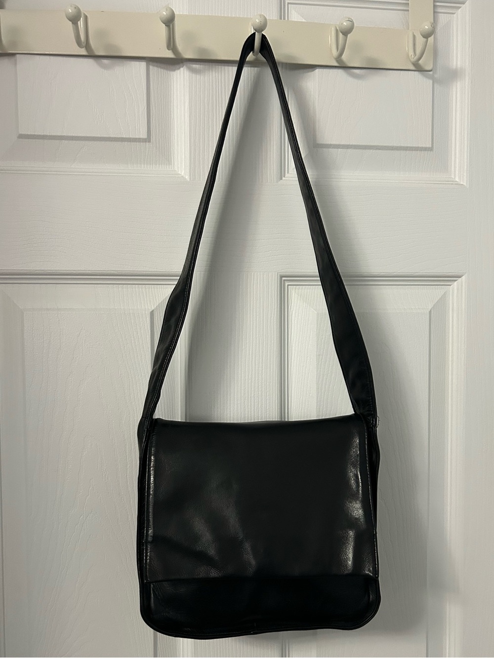 Danier Vintage Black Leather Shoulder Bag